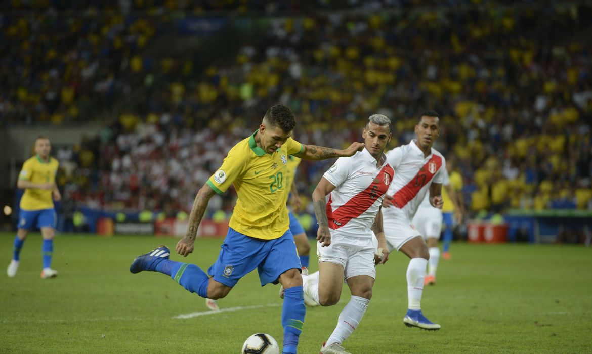 Photo of Brasil enfrenta seleção peruana no Rio de Janeiro