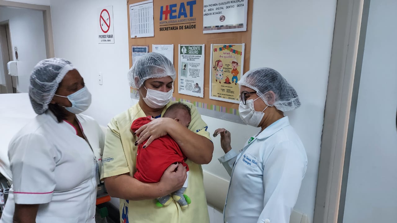 Photo of Bebê que estava internado no HEAT em São Gonçalo foi para abrigo (HEAT SG)  BN