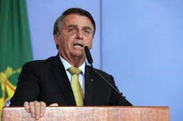Photo of Bolsonaro diz que, se maioria quiser, horário de verão pode voltar (Politica) BN