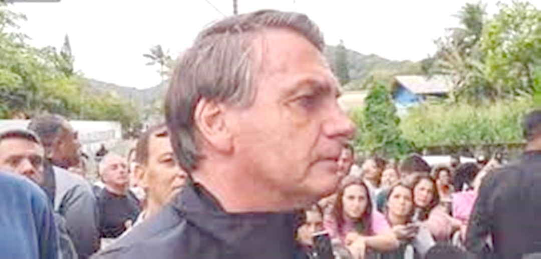 Photo of Sem vacina da covid-19, Bolsonaro é barrado de entrar em jogo do Santos BNRJ