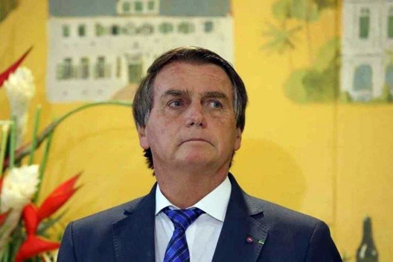 Photo of Bolsonaro fala em ditadura e anuncia que nos próximos dias “algo vai nos salvar”  BNRJ