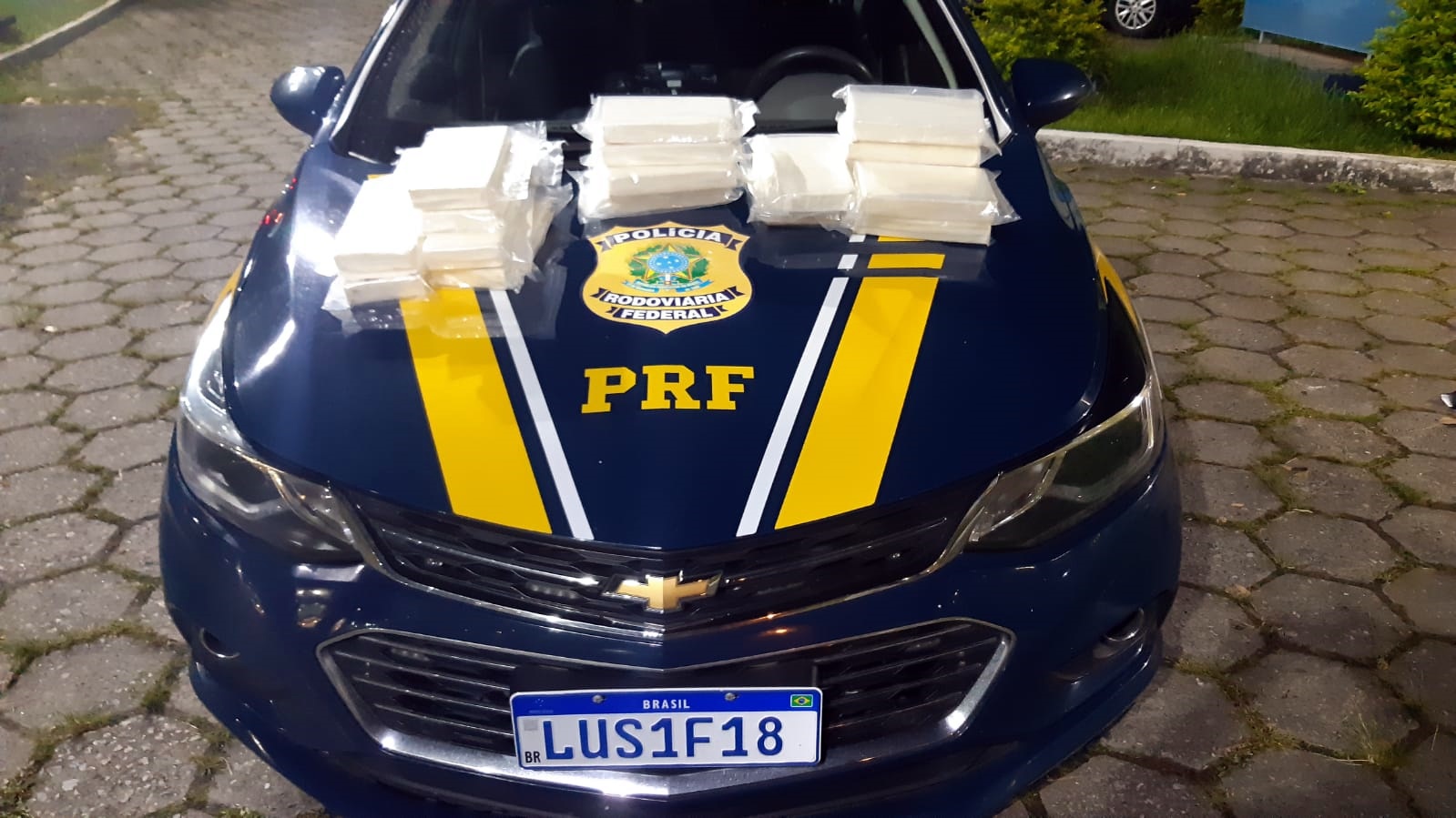 Photo of Polícia Rodoviária Federal apreende mais de 20 kg de cocaína na Dutra  BNRJ