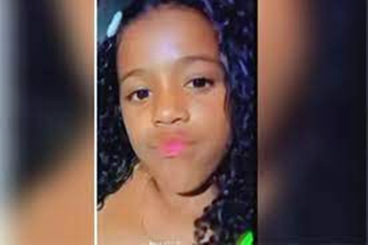 Photo of Morre menina de 11 anos atropelada por carro alegórico no Rio