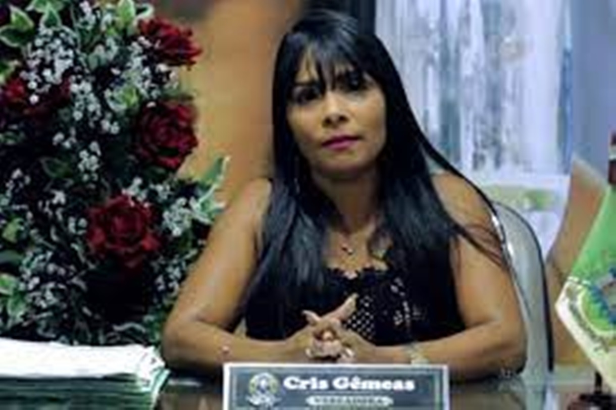 Photo of Câmara municipal dá 48 horas para única mulher eleita deixar cargo  l Banca de Noticias