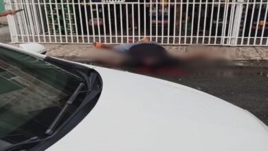 Photo of Na Praça da Bandeira; homem é executado com vários tiros  l Banca de Notícias RJ