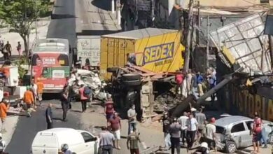 Photo of Grave Acidente: Caminhão perde o freio e atinge sete veículos deixando feridos na Alameda em Niterói