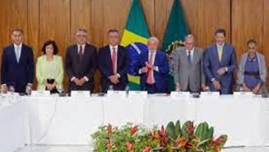 Photo of Lula inicia semana em reunião com ministros para discutir arcabouço fiscal
