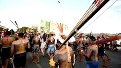 Photo of Manifestações indígenas contra o marco temporal fecham rodovias no país