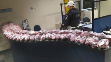 Photo of CPRv apreende 53 kg de maconha que havia saido da Nova Holanda RJ com destino a Cabo Frio,
